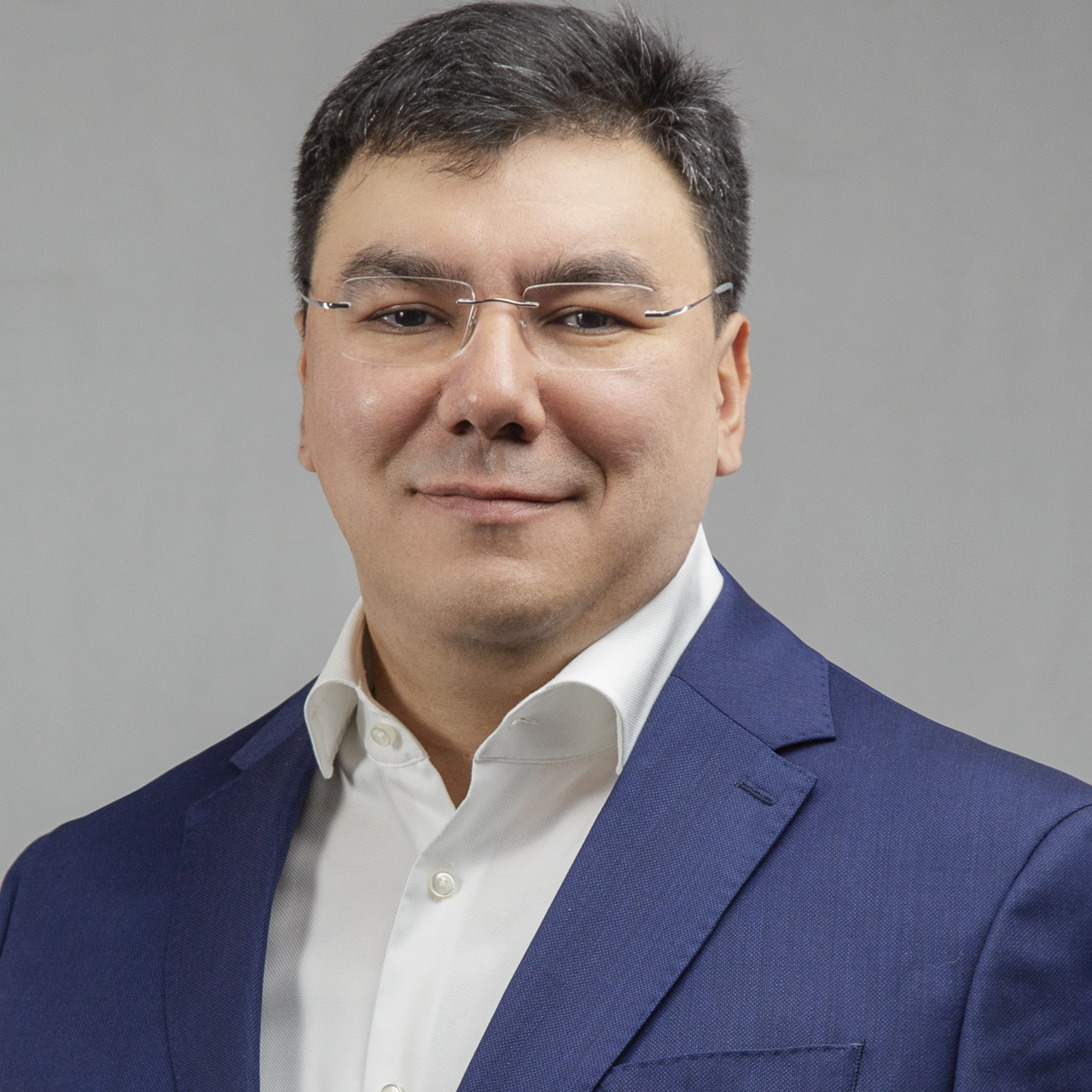 Abduxakimov Aziz Abdukaxarovich